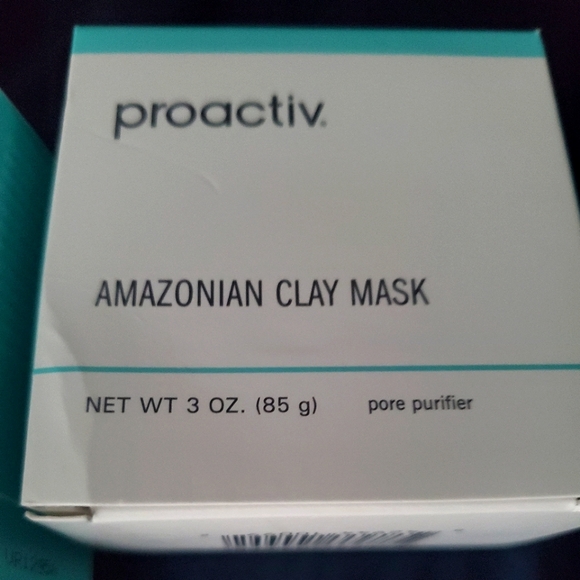 : 3pc bundle of 2 proactiv amazonian clay mask & 1 Proactiv pore cleansing brush - Picture 7 of 10